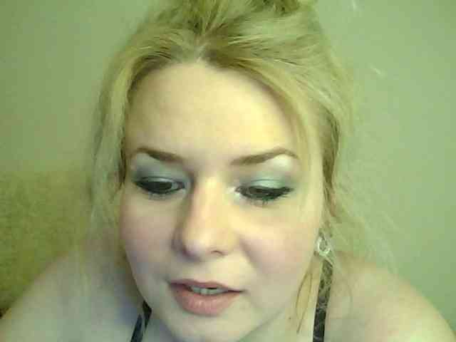 HollyLaPretty webcam