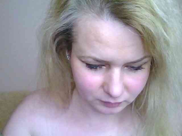 HollyLaPretty webcam