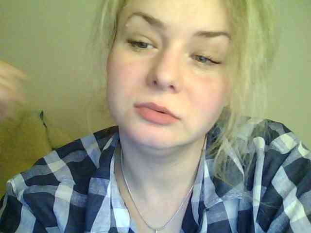 HollyLaPretty webcam