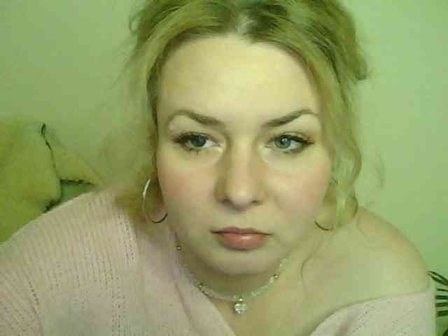 HollyLaPretty webcam