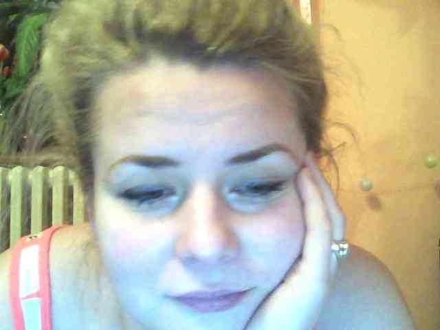 HollyLaPretty webcam