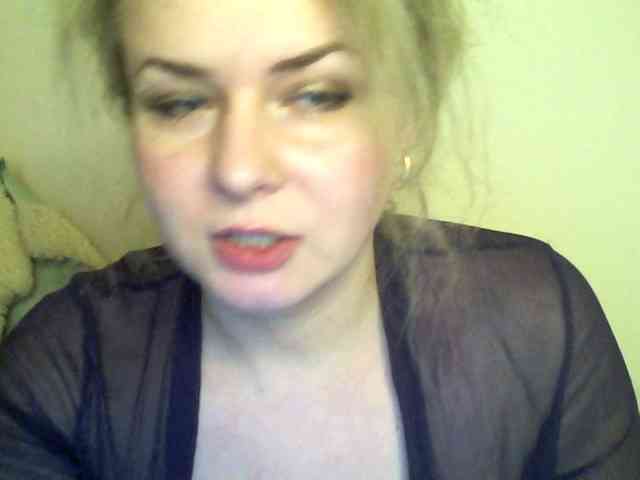 HollyLaPretty webcam