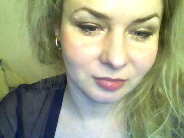 HollyLaPretty webcam