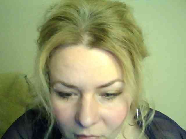 HollyLaPretty webcam