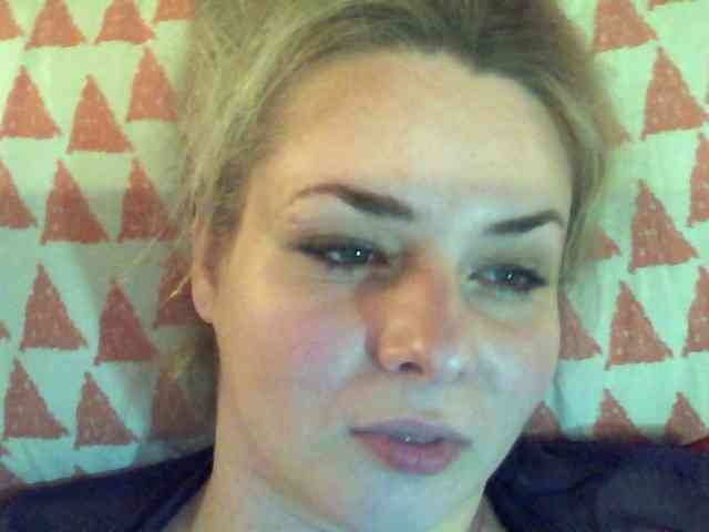 HollyLaPretty webcam