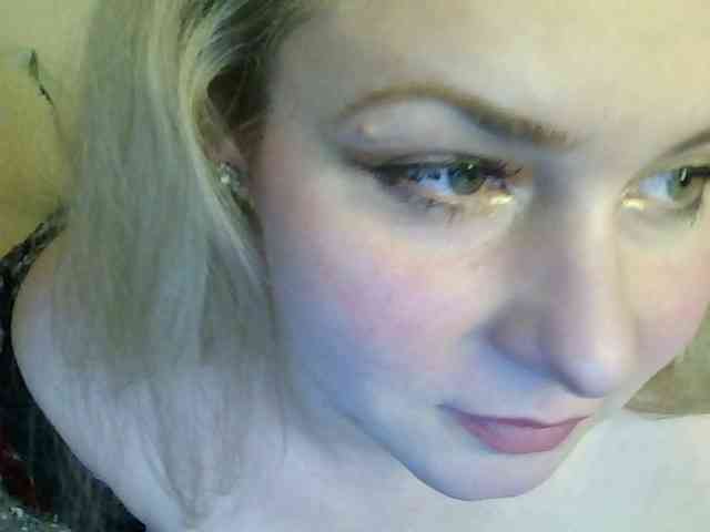 HollyLaPretty webcam