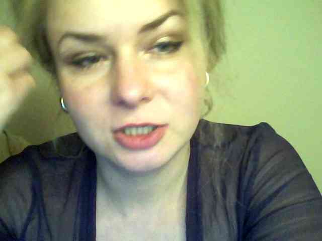 HollyLaPretty webcam