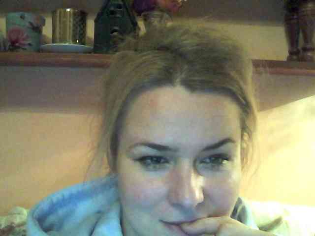 HollyLaPretty webcam