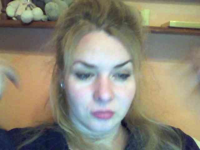 HollyLaPretty webcam