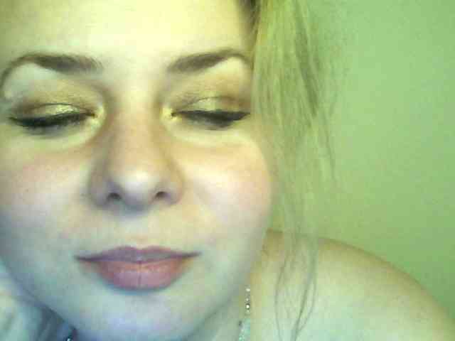 HollyLaPretty webcam