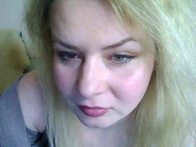 HollyLaPretty webcam