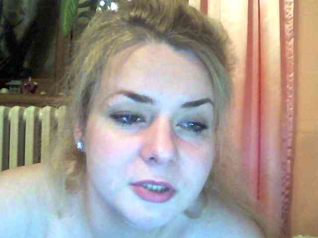 HollyLaPretty webcam