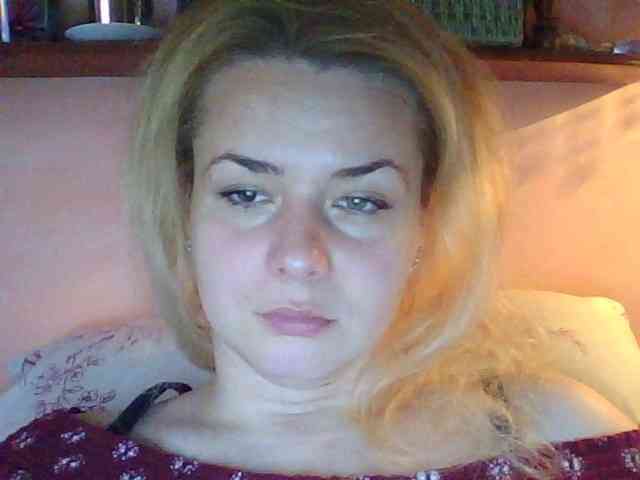HollyLaPretty webcam