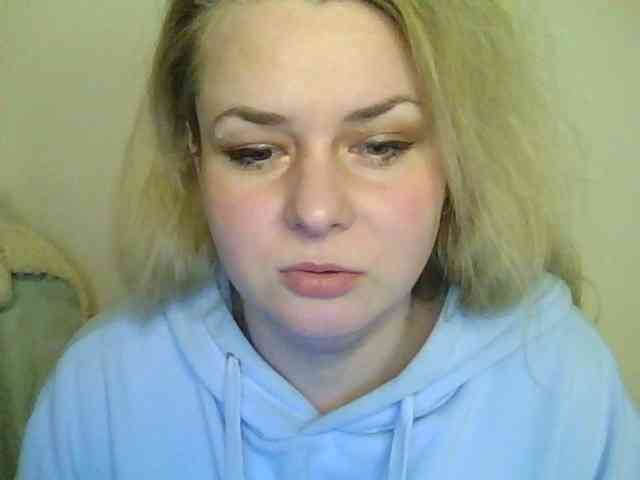 HollyLaPretty webcam