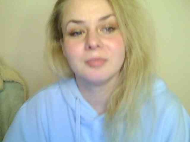 HollyLaPretty webcam