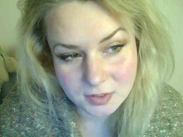 HollyLaPretty webcam