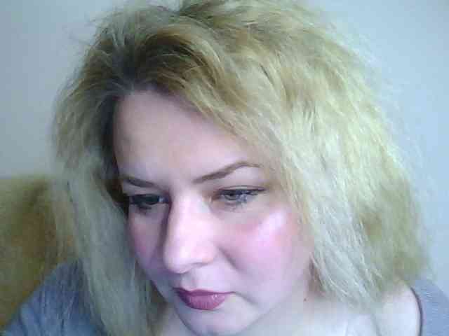 HollyLaPretty webcam