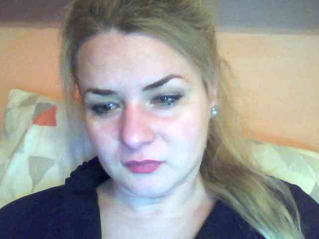 HollyLaPretty HollyLaPretty