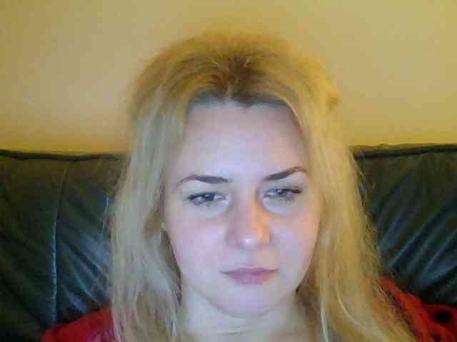 HollyLaPretty webcam