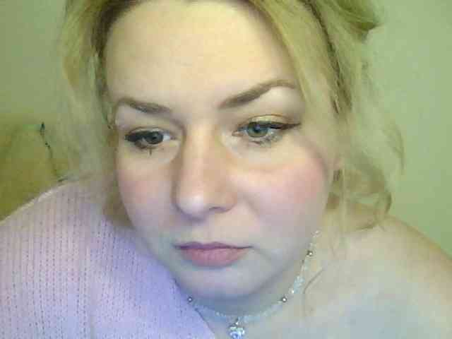 HollyLaPretty webcam