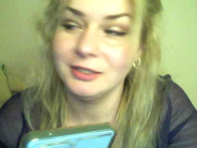 HollyLaPretty webcam