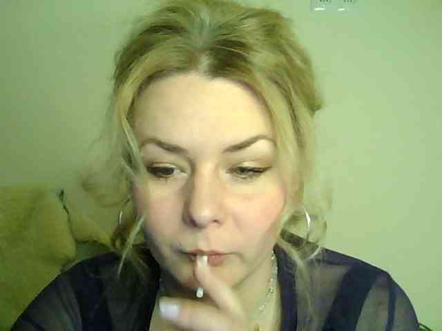 HollyLaPretty webcam