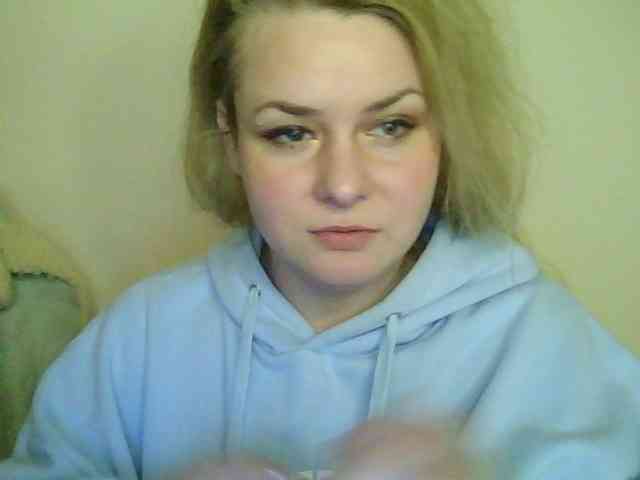 HollyLaPretty webcam