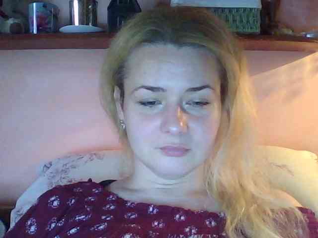 HollyLaPretty webcam