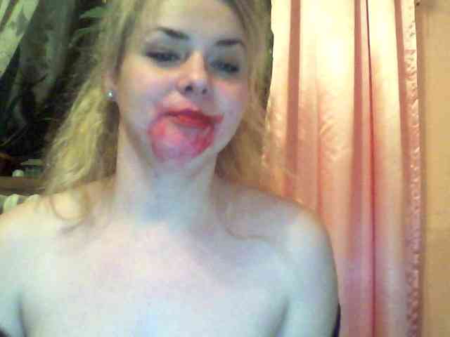 HollyLaPretty webcam