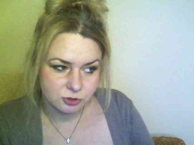 HollyLaPretty webcam