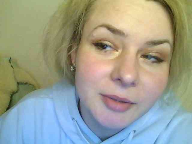 HollyLaPretty webcam