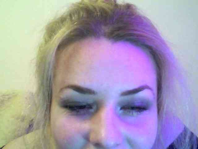 HollyLaPretty webcam