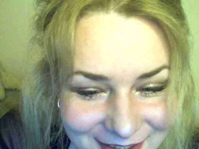 HollyLaPretty webcam