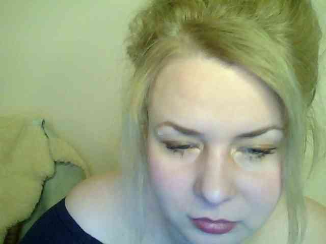 HollyLaPretty webcam