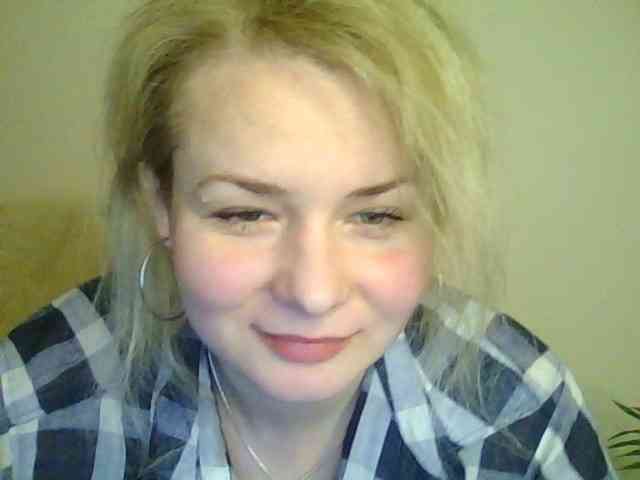 HollyLaPretty webcam