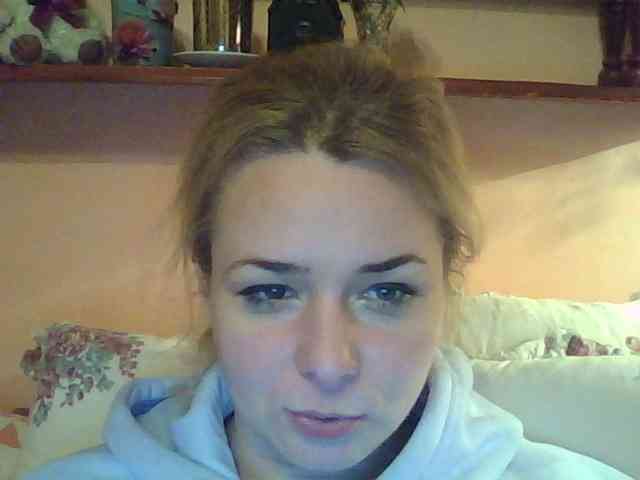 HollyLaPretty webcam
