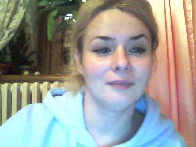 HollyLaPretty webcam