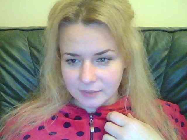 HollyLaPretty webcam