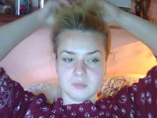 HollyLaPretty webcam