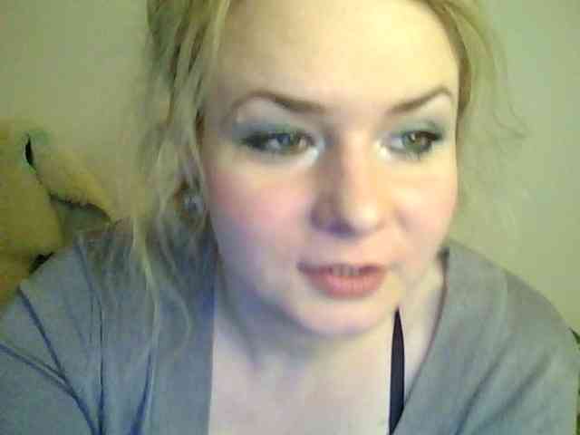 HollyLaPretty webcam