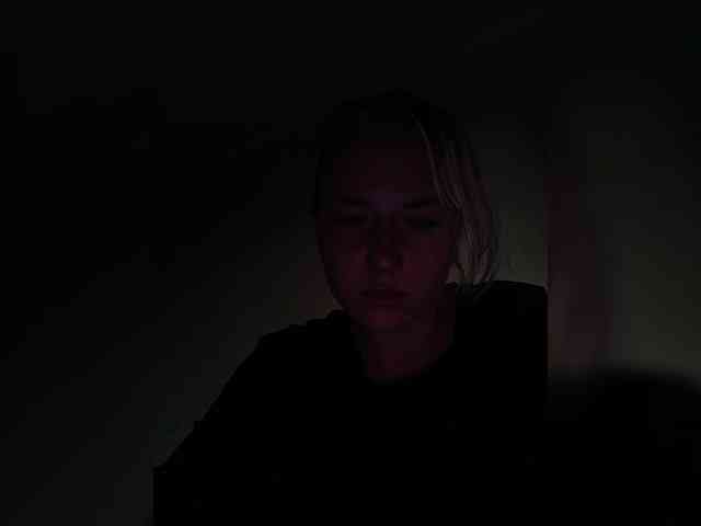 Mrs-Merry webcam