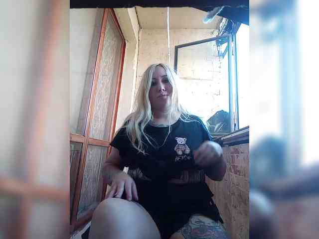 AngelFoxx webcam