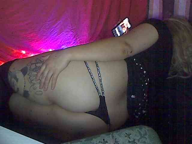 AngelFoxx webcam