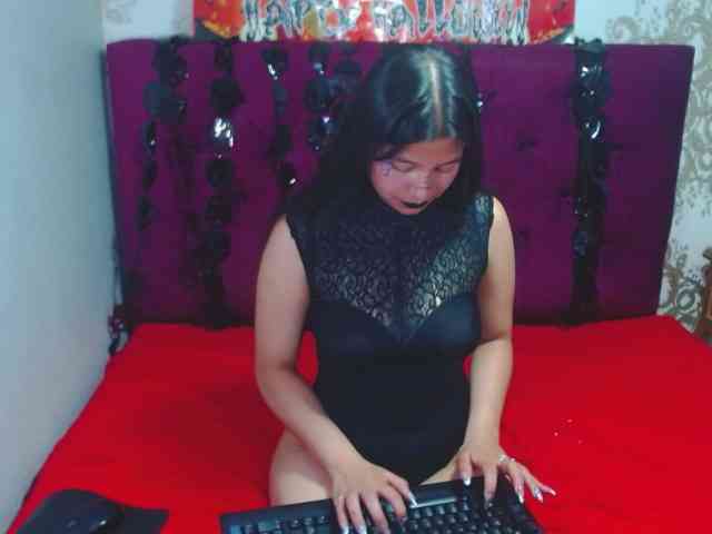 LillyEvans webcam