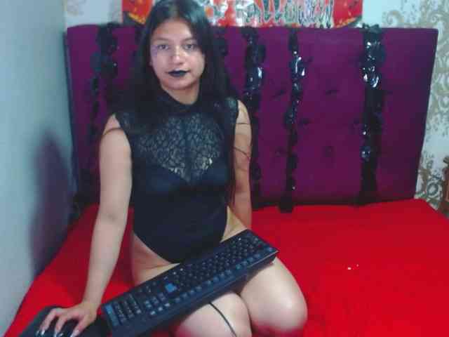 LillyEvans webcam