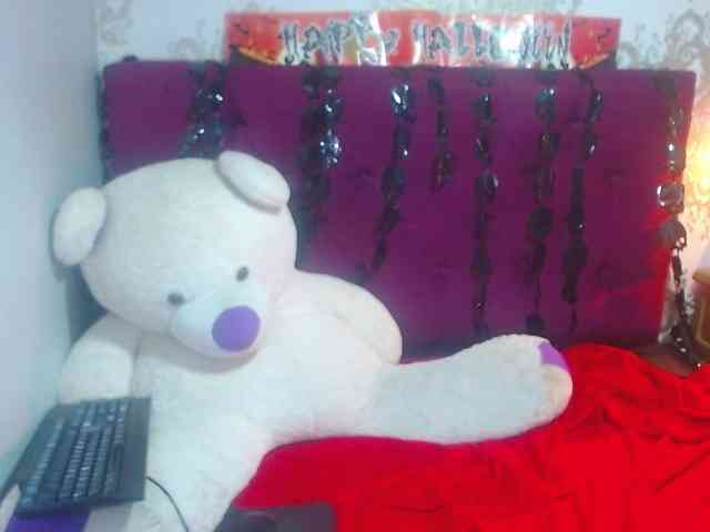 LillyEvans webcam