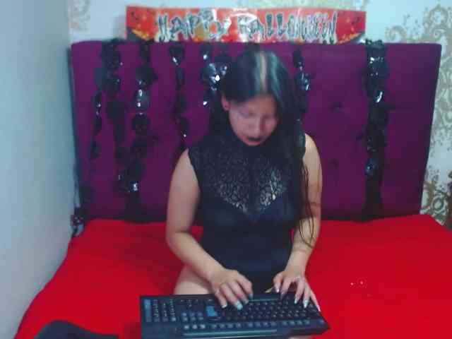 LillyEvans webcam