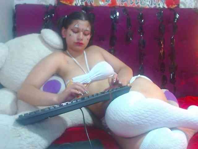 LillyEvans webcam