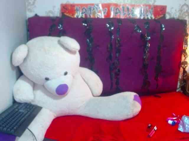LillyEvans webcam