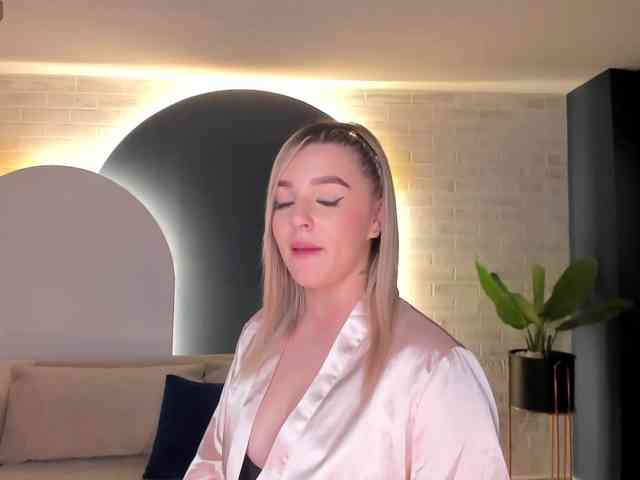 NatalyLeBlanc webcam